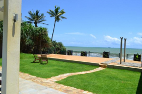  Villa Sanará Uswetakeyyawa Beach  Uswetakeiyawa